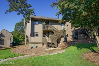 Building Photo - 800 St Andrews Dr
