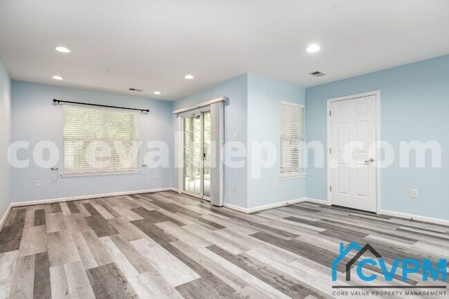 Foto del edificio - 806 Emory Ct