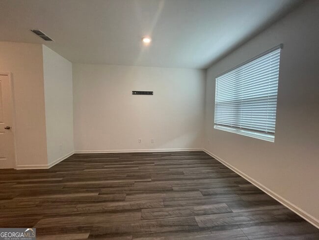 Building Photo - 35299 Condor Ct