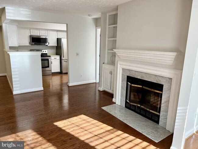 Foto del edificio - 12002 Ridge Knoll Dr