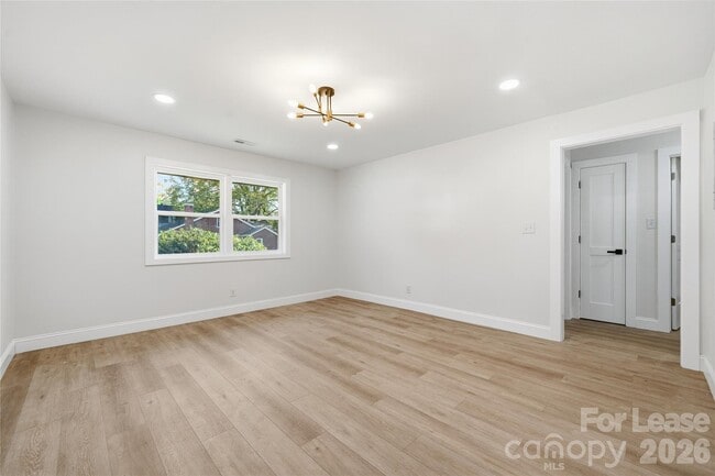 Foto del edificio - 1320 Anderson St