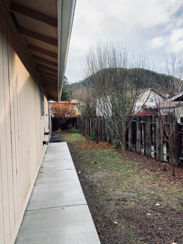 Foto del edificio - 111 Wards Creek Ln