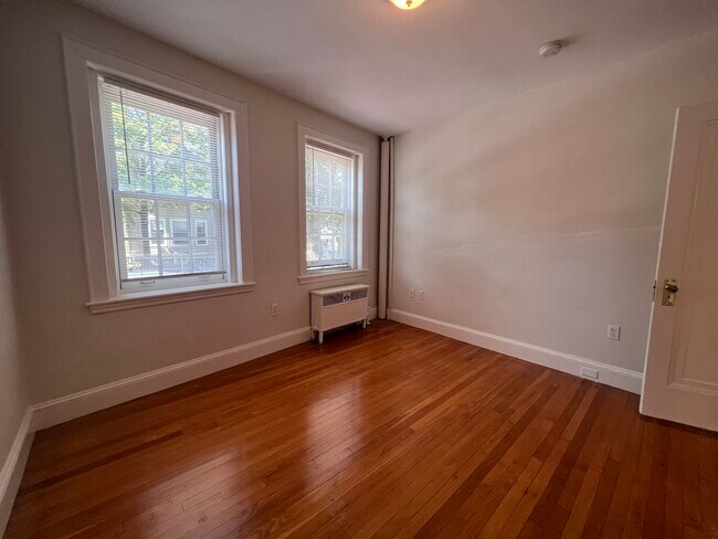 Foto del edificio - 360 Harvard St