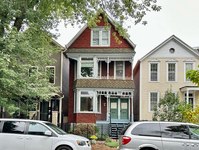 Building Photo - 1829 W Melrose St