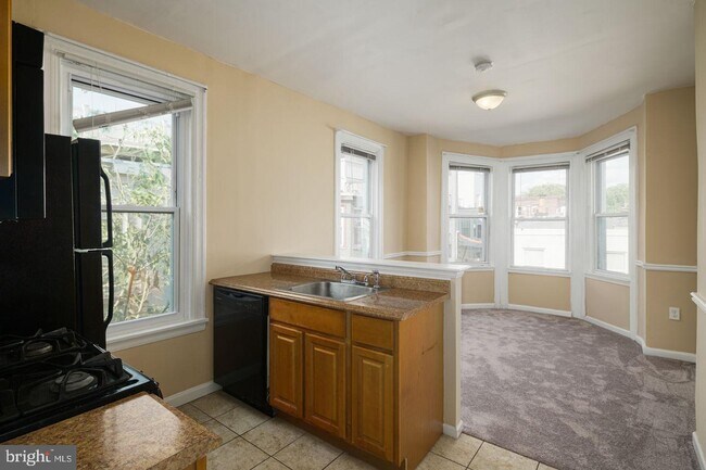 Building Photo - 941 N 26th St
