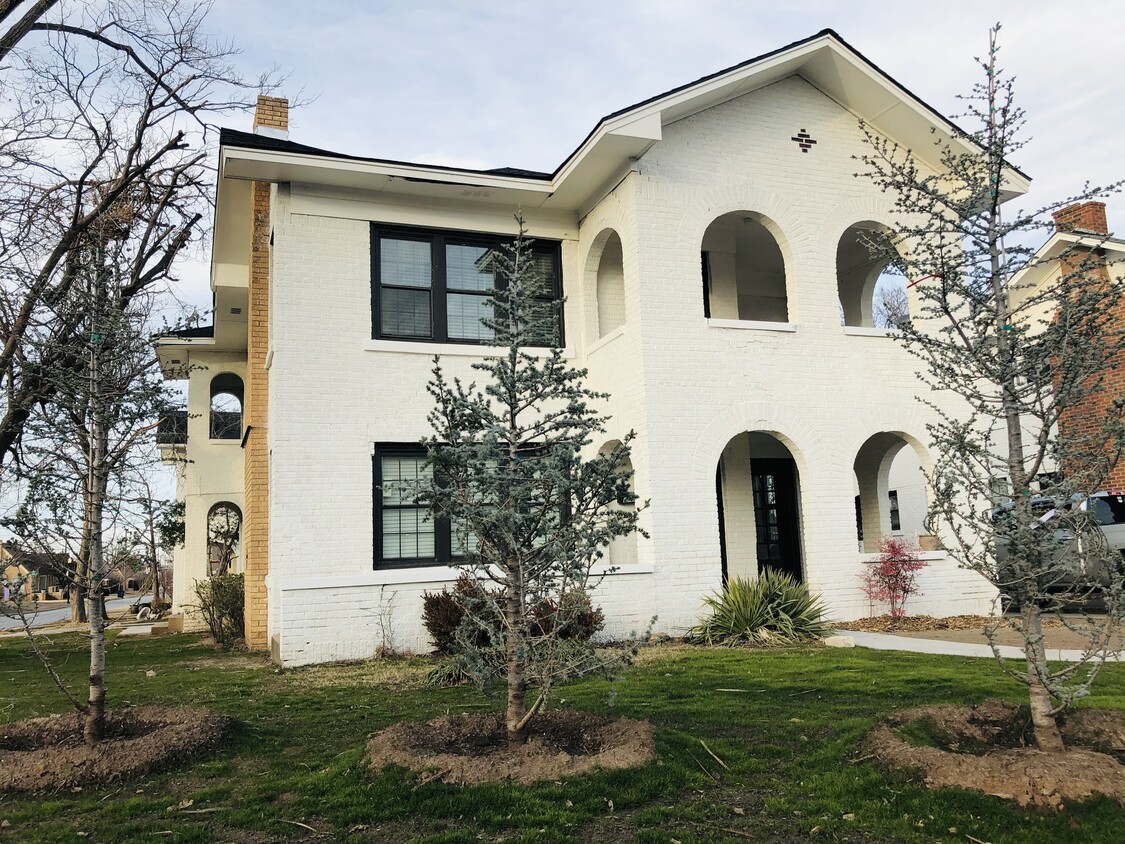 Primary Photo - 2429 NW 20th St