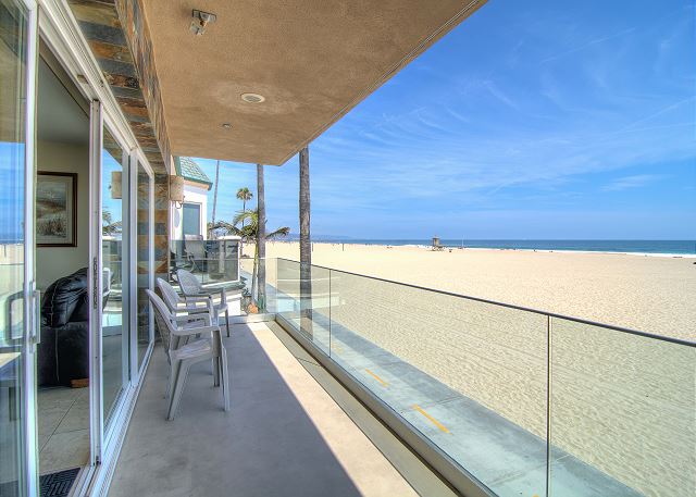 Building Photo - 1712 W Oceanfront