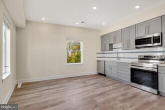 Building Photo - 511 Gorgas Ln