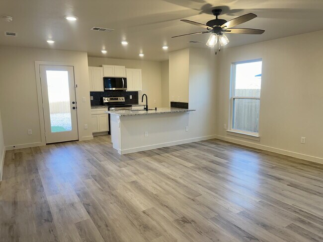 Foto del edificio - 510 E 23rd St