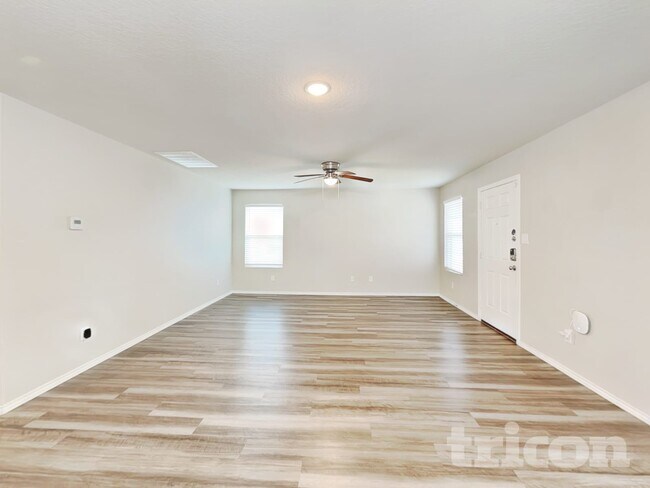 Foto del edificio - 6542 Augustus Magee