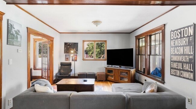Building Photo - 92 Litchfield St