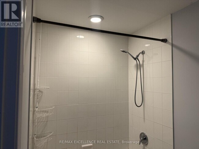 Building Photo - 388-3388 Prince of Wales Dr