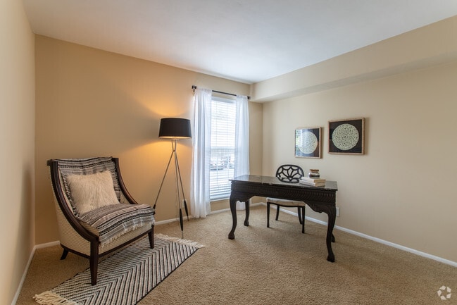 2BR, 1BA - 960 SF Model - Beau Jardin Apartments