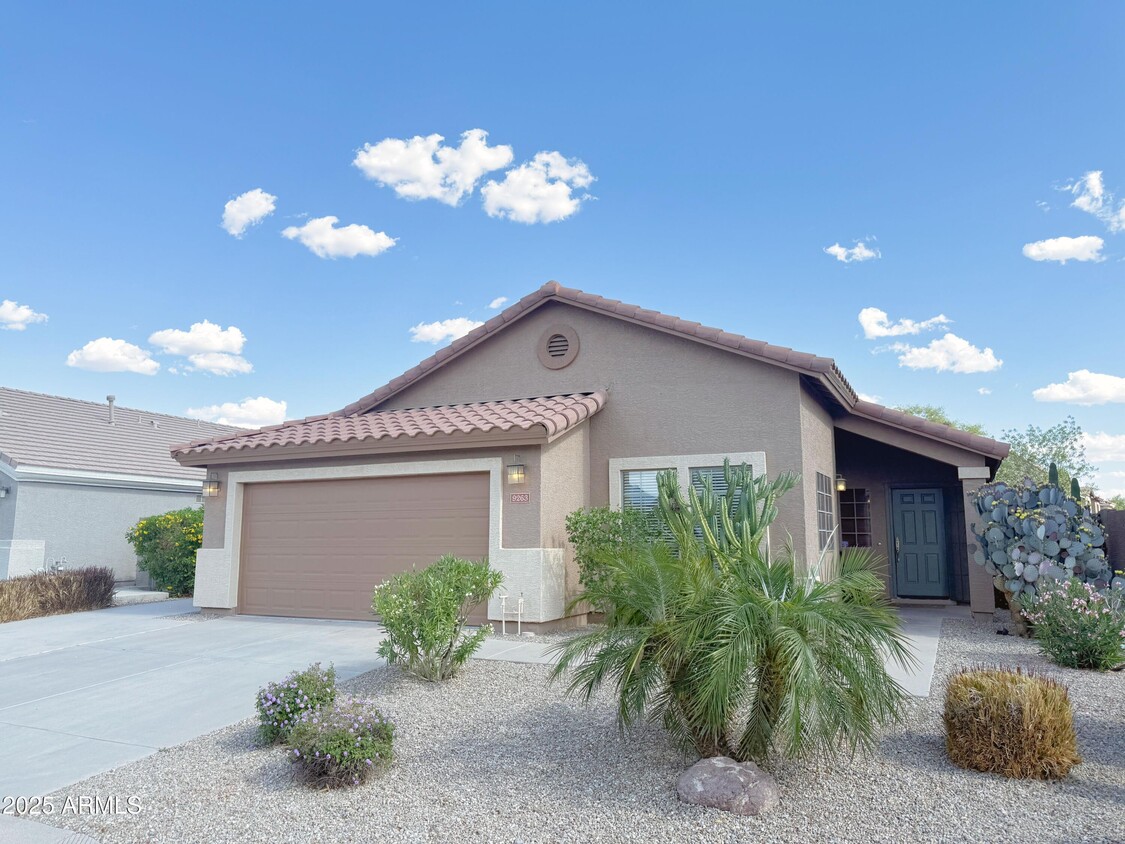 Primary Photo - 9263 E Monterey Ave