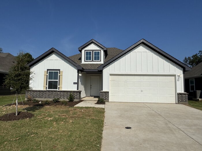 Primary Photo - BRAND NEW 4-Bedroom Home in Lindale!