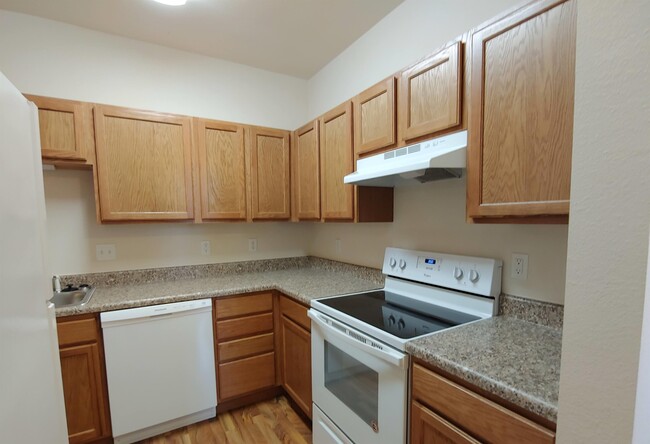 Building Photo - 1205 Basswood St