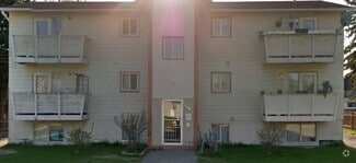 Building Photo - 2212 Redwood St