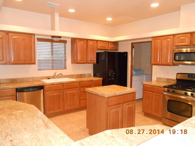 Building Photo - 5127 Mirada Dr NW