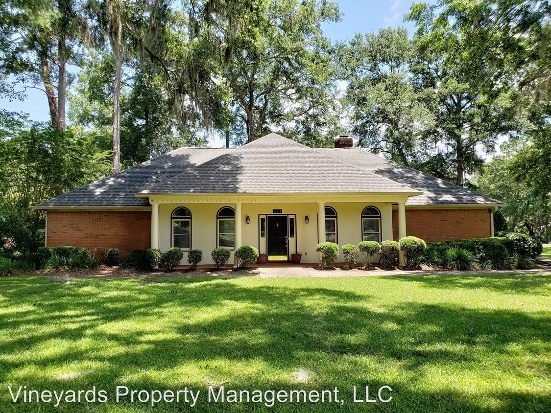 Primary Photo - 4 br, 2 bath House - 304 Milestone Dr