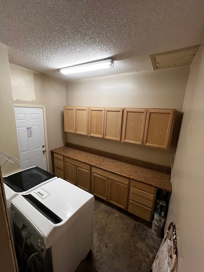 Foto del edificio - 347 N Pine St