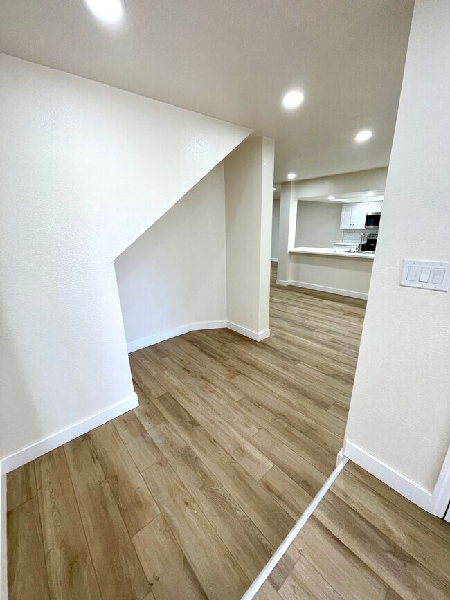 Foto del edificio - Gorgeous 2-Story Home with Golf Course Vie...