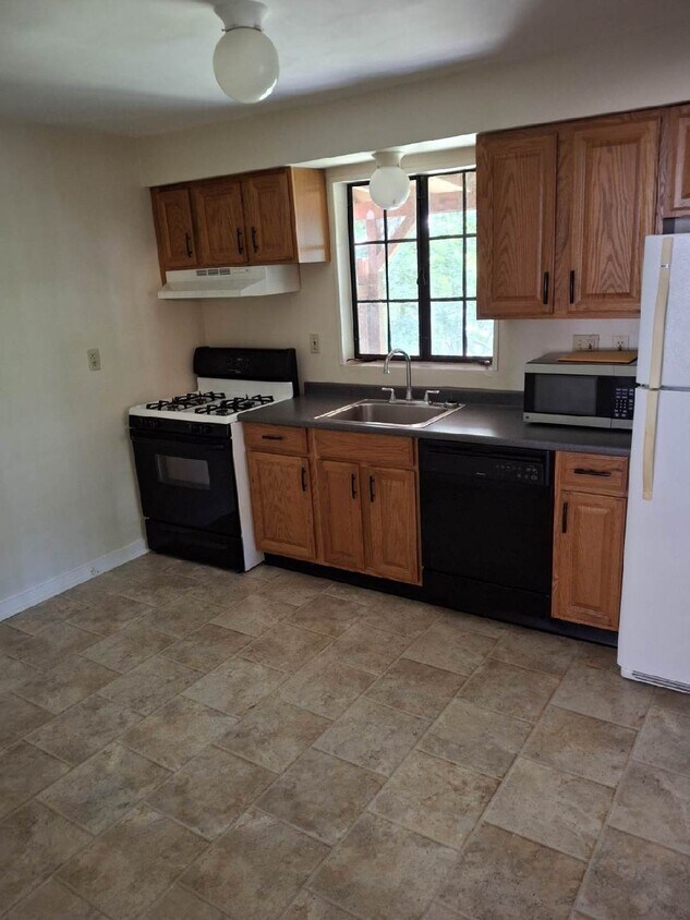 Foto principal - 611 Tingley Ave