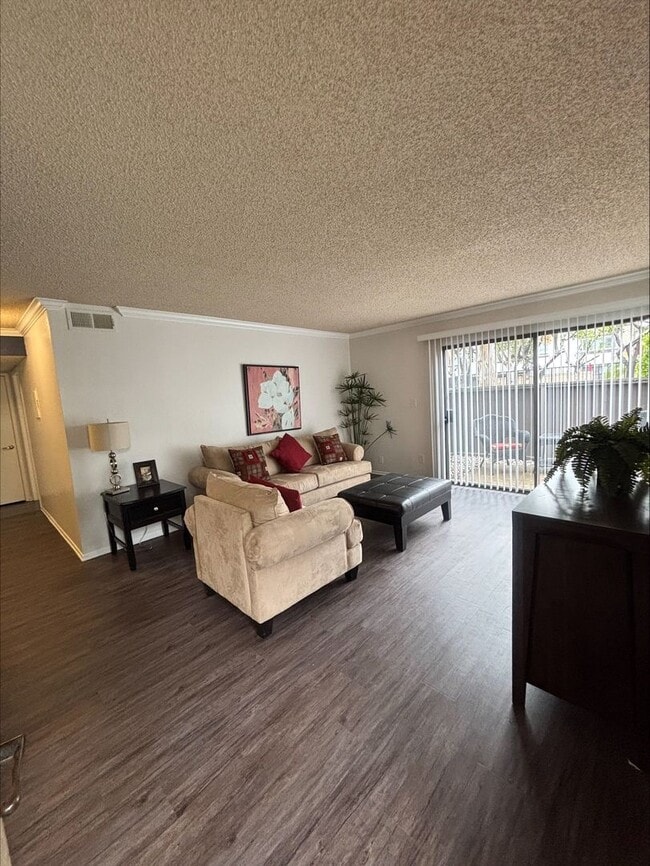 Interior Photo - 104 Brookstone Apartments
