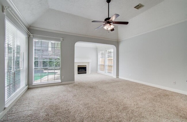 Building Photo - 1311 Hopkins Park Dr