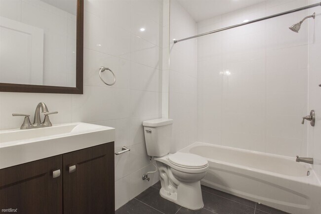 Building Photo - 245 S 45th St