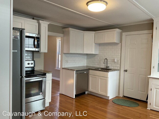 Building Photo - 3 br, 1 bath House - 16 Evergreen Ave