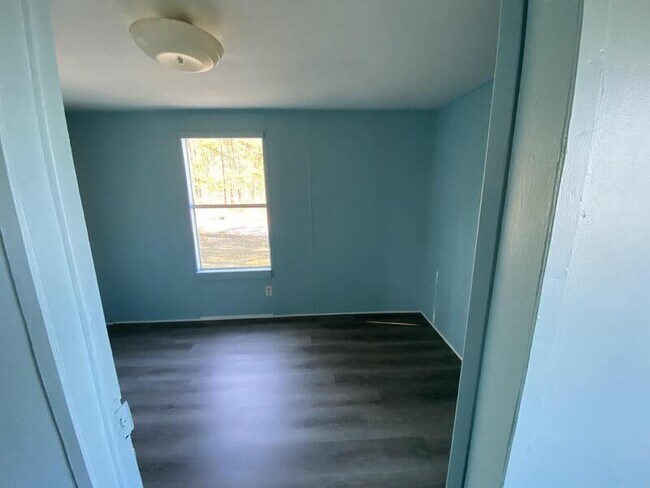 Building Photo - 700 Saddle Club Dr
