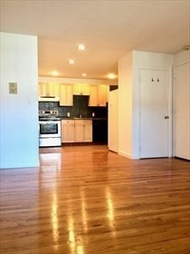 Foto del edificio - 251 Kelton St