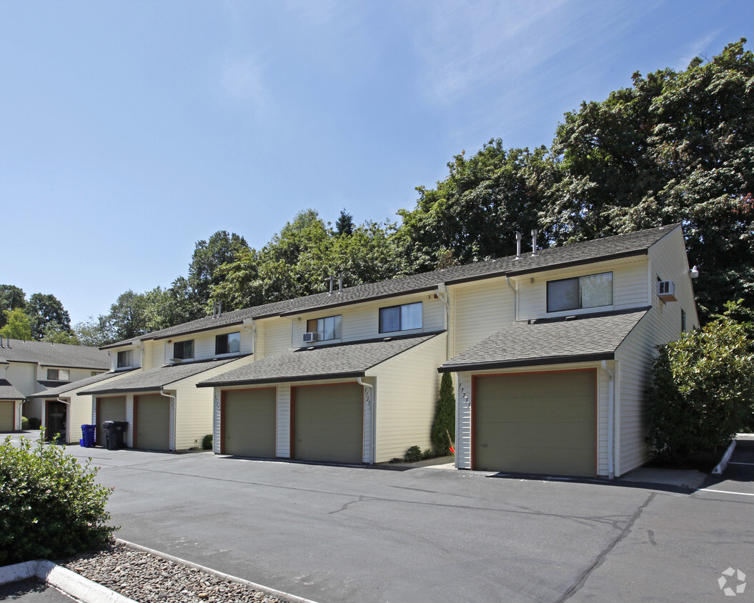 Building Photo - Los Verdes Townhomes