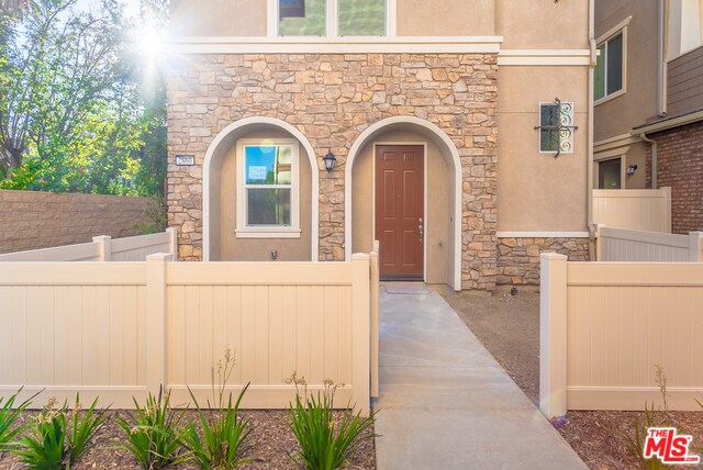 Foto del edificio - 2860 Cedar Ln