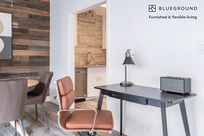 Foto del edificio - 801 Middlefield Rd