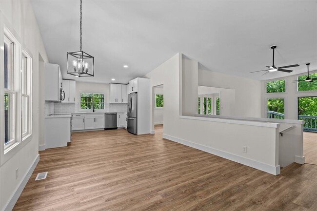 Building Photo - 8 Binnacle Way