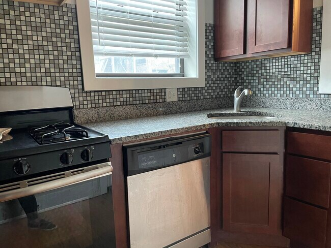 Foto del edificio - 1132 Oak Ave