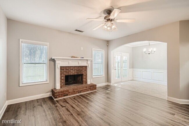 Foto del edificio - 3 br, 2.5 bath House - 2070 Lily Valley Dr...