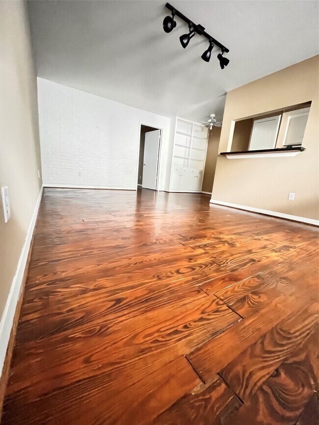 Foto del edificio - 427 W 17th St