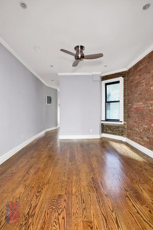 Building Photo - 221 E 23rd St