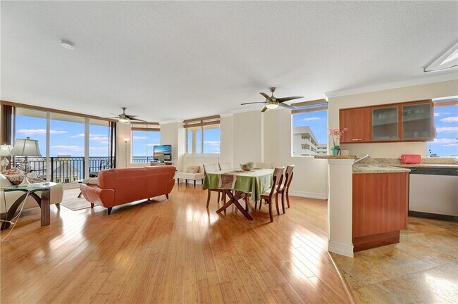 Foto del edificio - 2001 N Ocean Blvd