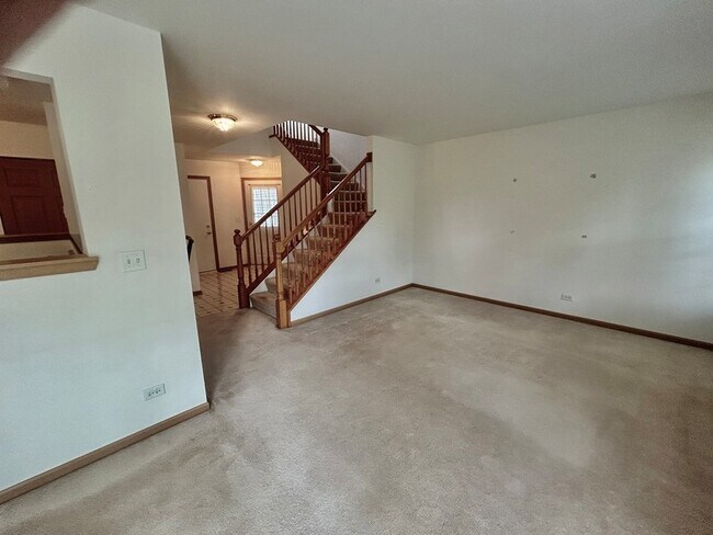 Foto del edificio - 2482 Stoughton Cir