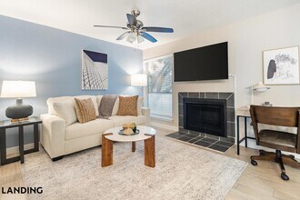 Building Photo - 711 Brentford Pl