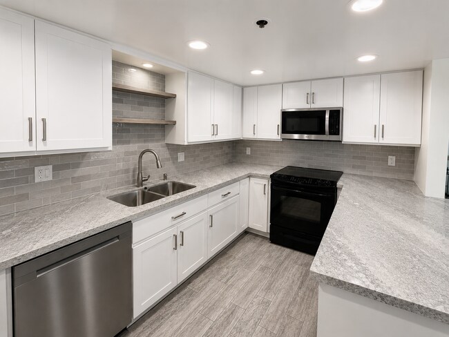 Foto del edificio - 1221 Parker Pl