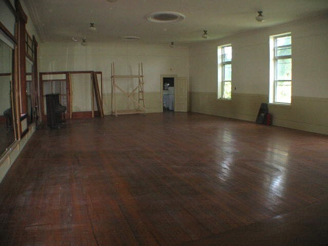Building Photo - 45 E Church Ln