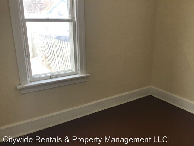 Foto del edificio - 4047-4049 N 19th St