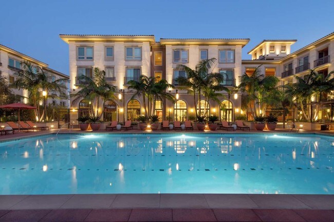Foto del edificio - 12665 Village Ln