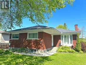 Building Photo - 1132 Cline Crescent