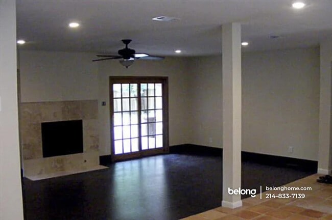 Foto del edificio - 8615 Skyline Dr
