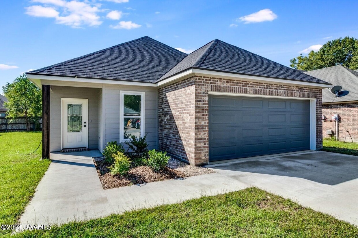 339 St Matthias Dr, Carencro, LA 70520 House Rental in Carencro, LA